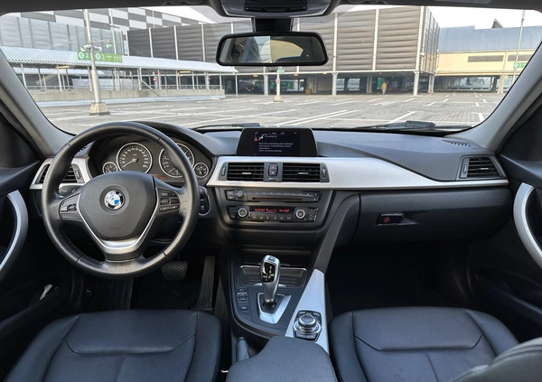 BMW Seria 3 cena 51000 przebieg: 259000, rok produkcji 2015 z Warszawa małe 121
